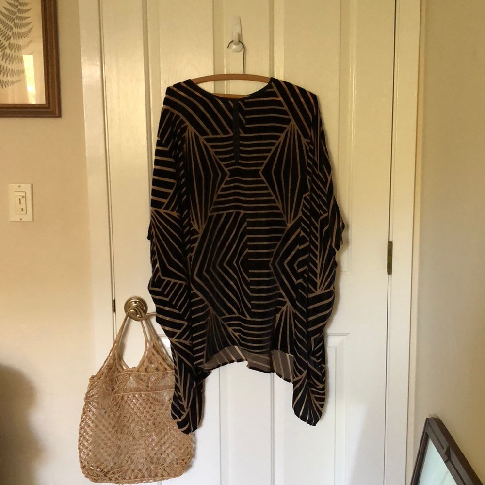 Azalea shift dress with geometric design.